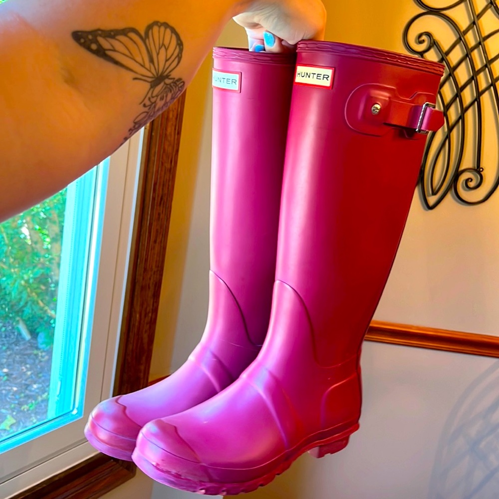 Rose pink HUNTER tall boots